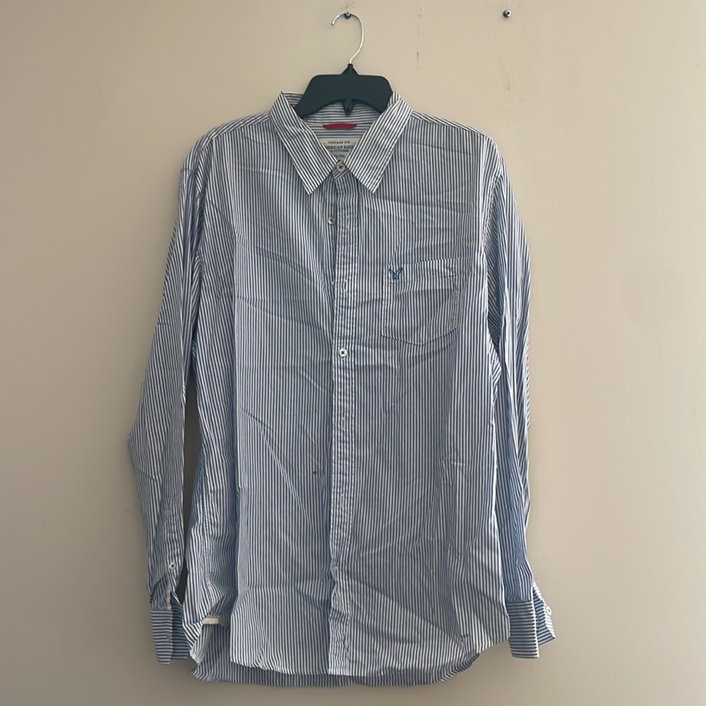 American Eagle Men’s Blue and White Striped Button Up Shirt Size XL
